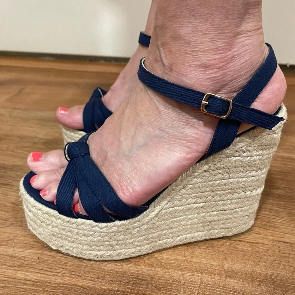 Tscoyuki blue espadrilles